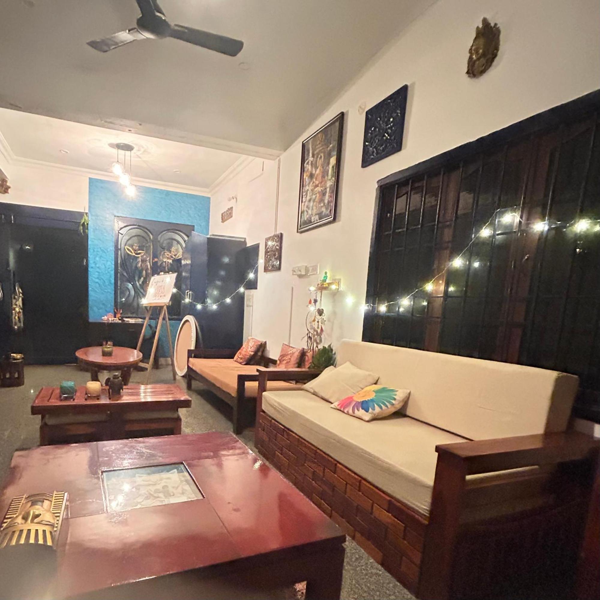فندق Travstel & Casa De Neel بونديتْشيري المظهر الخارجي الصورة